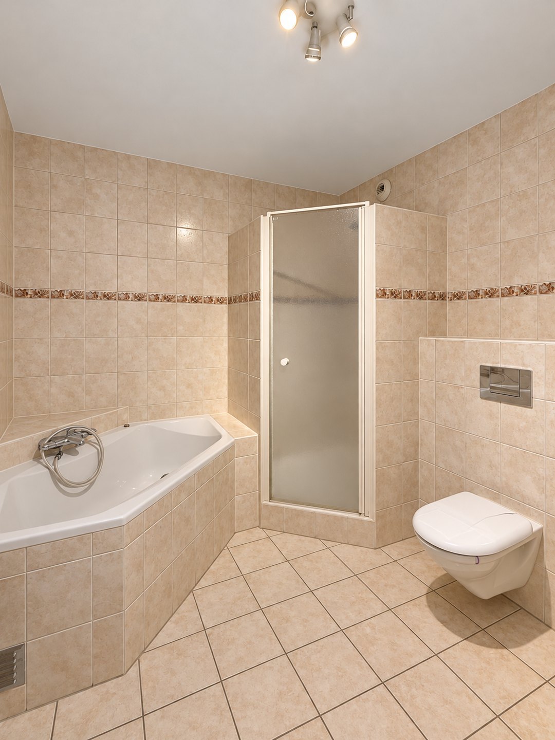Appartement te koop: Lobeliuslaan 102-4, Oegstgeest