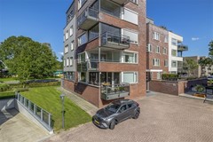 Te koop: Stijlvol wonen in het hart van Veendam – energiezuinig, royaal en met eigen parkeerplaats en berging.