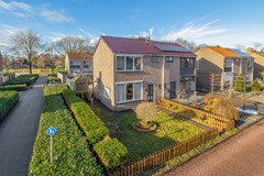 Te koop: Sfeervolle en gemoderniseerde 2/1kapwoning met een garage !