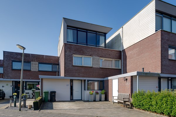 Verkocht onder voorbehoud: Lotusstraat 24, 1448 BS Purmerend