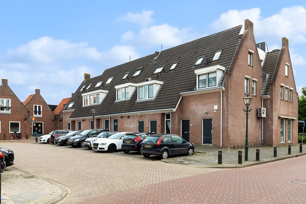 Te koop: Peter Dorleijnplein 4, 3752BP Bunschoten-Spakenburg