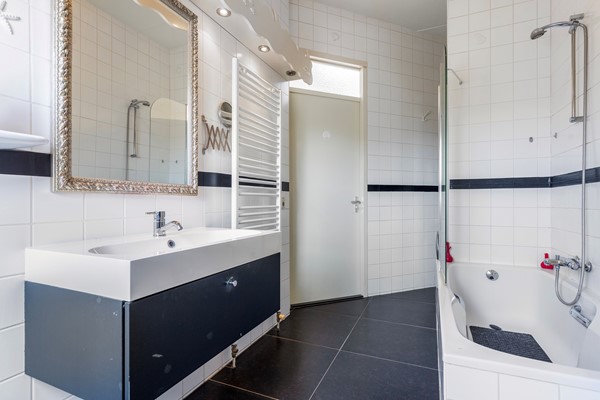 Medium property photo - Peter Dorleijnplein 4, 3752 BP Bunschoten-Spakenburg