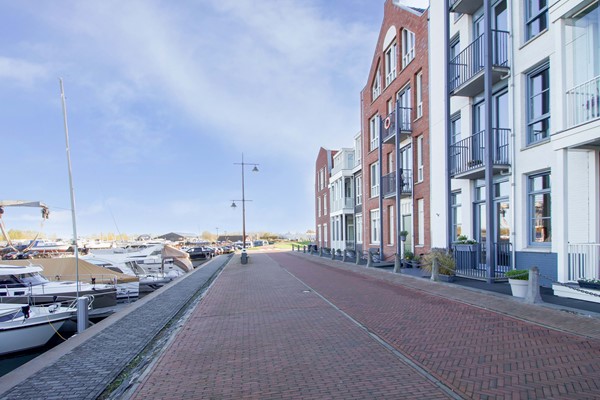 Medium property photo - Zuiderzeeboulevard 77, 3751 HC Bunschoten-Spakenburg