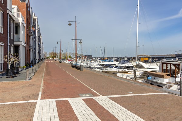 Medium property photo - Zuiderzeeboulevard 69, 3751 HC Bunschoten-Spakenburg