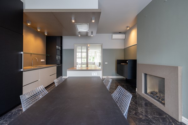 Medium property photo - Koningin Emmaplein 15C, 3016 AB Rotterdam
