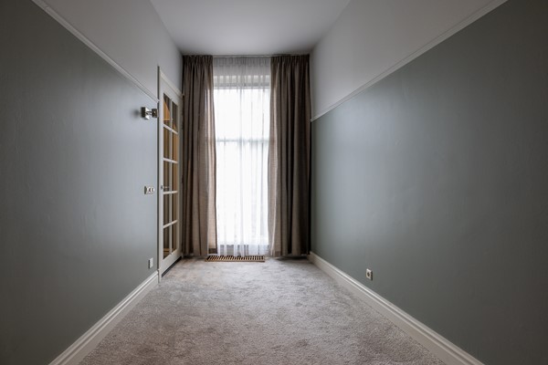 Medium property photo - Koningin Emmaplein 15C, 3016 AB Rotterdam