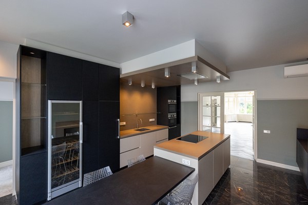 Medium property photo - Koningin Emmaplein 15C, 3016 AB Rotterdam