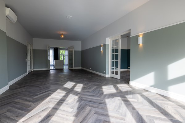 Medium property photo - Koningin Emmaplein 15C, 3016 AB Rotterdam