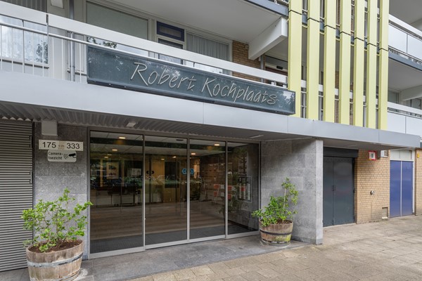 Medium property photo - Robert Kochplaats 301, 3068 JC Rotterdam