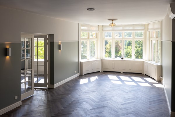 Medium property photo - Koningin Emmaplein 15C, 3016 AB Rotterdam