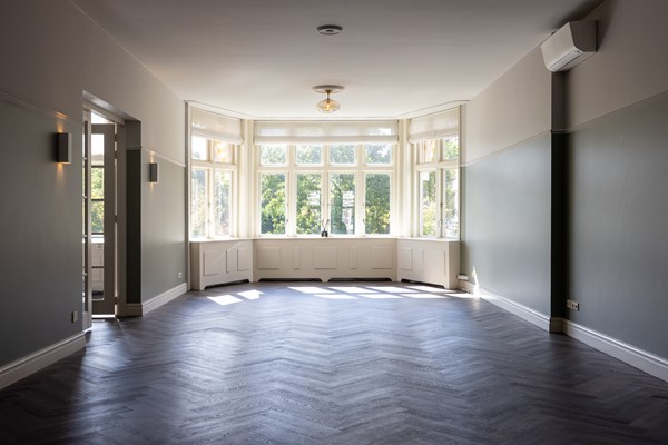 Medium property photo - Koningin Emmaplein 15C, 3016 AB Rotterdam