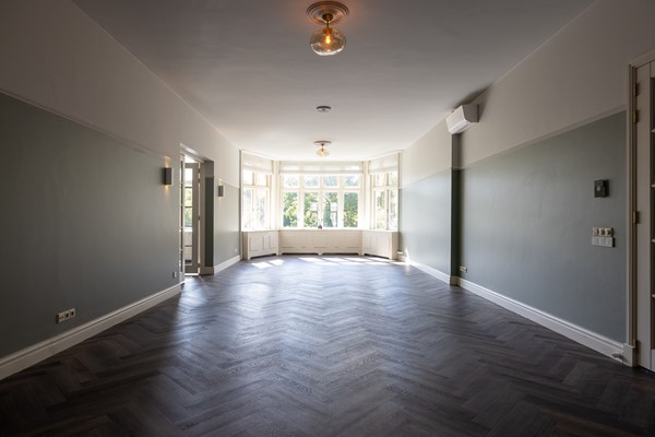 Medium property photo - Koningin Emmaplein 15C, 3016 AB Rotterdam
