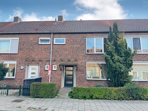 Onder bod: Pater Petersstraat 31, 5935 AV Steyl