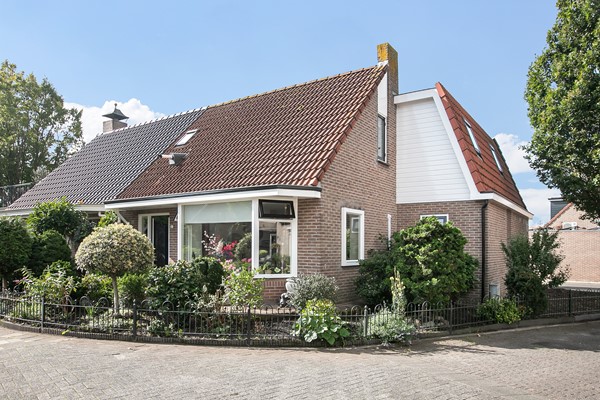 Verkocht: Comfortabel en gelijkvloers wonen in hartje centrum van Bunschoten -Spakenburg !