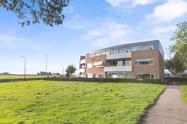 Verkocht: Royaal 3-kamer appartement op prachtige zichtlocatie !
