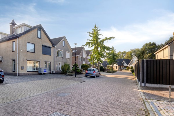 Te koop: Ruimte, Rust & Gezelligheid in een Kindvriendelijke Buurt! Eemlandia393752XRBunschotenSpakenburgNL-01.jpg