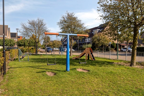 Te koop: Ruimte, Rust & Gezelligheid in een Kindvriendelijke Buurt! Eemlandia393752XRBunschotenSpakenburgNL-43.jpg