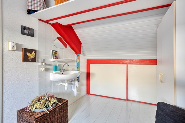 Te koop: Een huis dat voelt als thuiskomen – modern, stijlvol en helemaal af. Welkom aan De Kluut 36! Kluut363752PPBunschotenSpakenburgNL-27.jpg