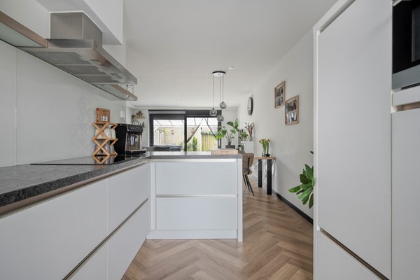 Lient233829EJHooglanderveenNL-15.jpg 16