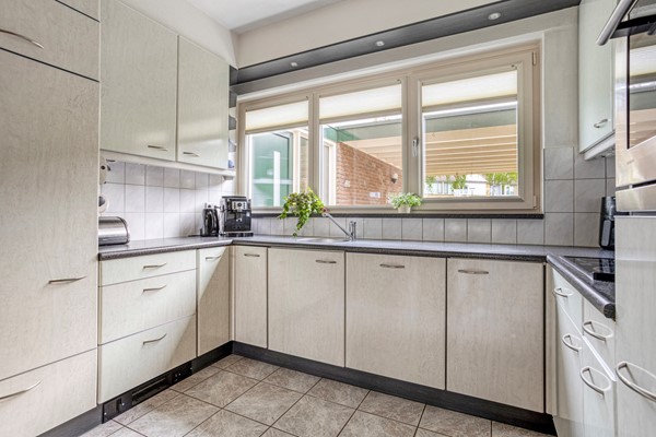 Verdistraat493752whBunschotenSpakenburgNL-13.jpg 13