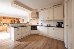 18 Bovenstraat 7 Hoeven.jpg