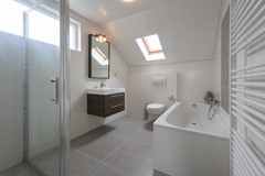 30 Bovenstraat-erf 41 Hoeven.jpg