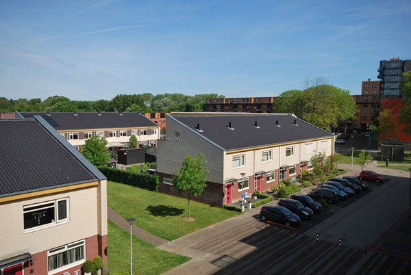 Iependaal 2, Rozenburg