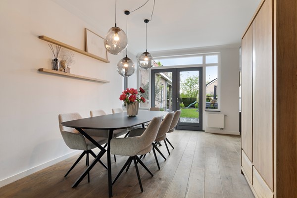 Medium property photo - Antwerpsestraatweg 248, 4624 JJ Bergen op Zoom