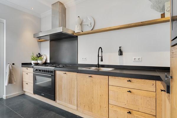 Medium property photo - Antwerpsestraatweg 248, 4624 JJ Bergen op Zoom