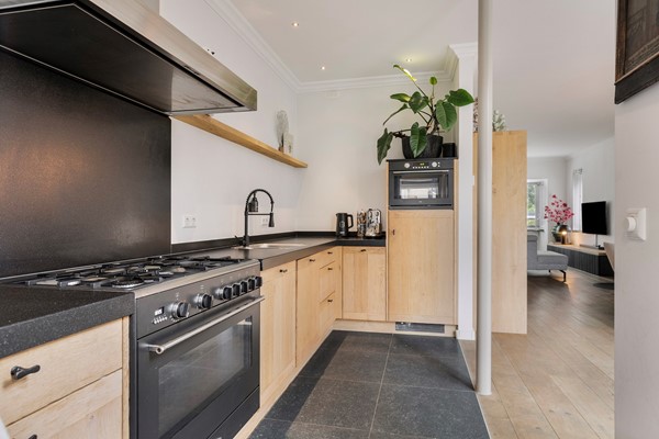 Medium property photo - Antwerpsestraatweg 248, 4624 JJ Bergen op Zoom