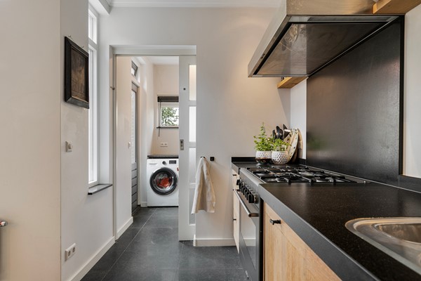 Medium property photo - Antwerpsestraatweg 248, 4624 JJ Bergen op Zoom