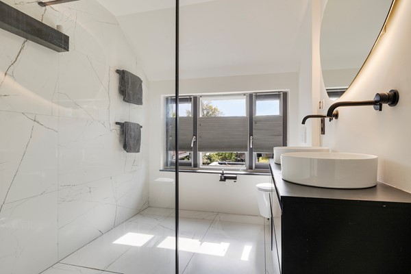 Medium property photo - Antwerpsestraatweg 248, 4624 JJ Bergen op Zoom