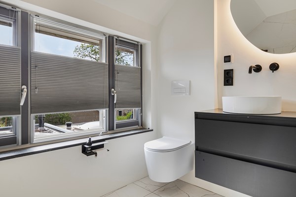 Medium property photo - Antwerpsestraatweg 248, 4624 JJ Bergen op Zoom