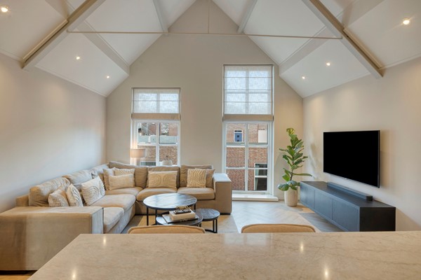 Medium property photo - Raadhuisplein 11, 4671 DA Dinteloord