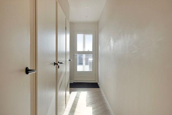 Medium property photo - Raadhuisplein 11, 4671 DA Dinteloord