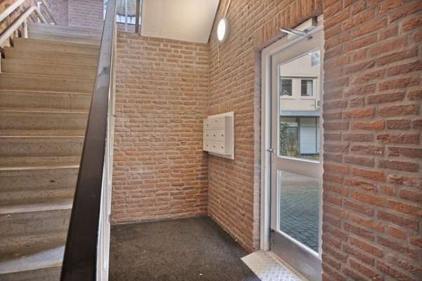 Medium property photo - Raadhuisplein 11, 4671 DA Dinteloord
