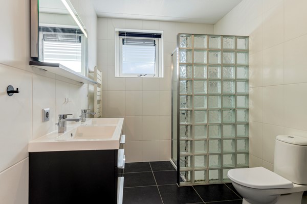 Medium property photo - Burg. Mr. H. Popstraat 22, 4671 ES Dinteloord