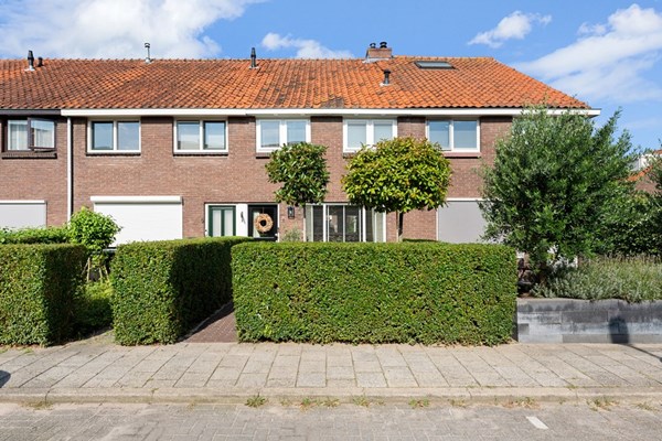 Von Lindernstraat 8, Alblasserdam