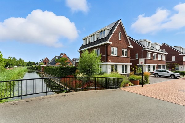 Raapzaadhof 1, Alblasserdam