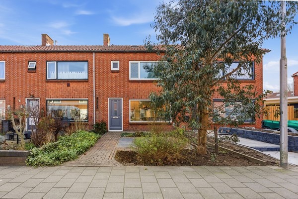 Azaleastraat 11, Alblasserdam