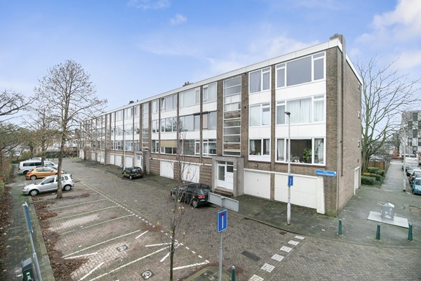 Te koop: 4-kamer appartement (ca. 75 m2) vlakbij Slinge en Plein 1953, direct te betrekken