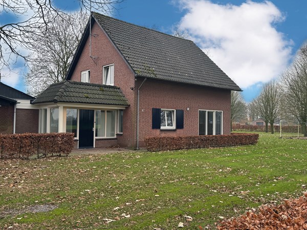 Te huur: Landelijk gelegen vrijstaande woning met tuin en inpandige berging! 