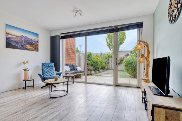 Medium property photo - Vennemeerstraat 12, 2334 DE Leiden