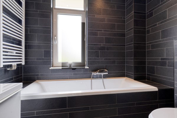 Medium property photo - Vennemeerstraat 12, 2334 DE Leiden