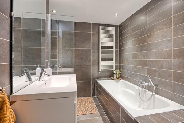 ClaraVisserplaats152331BNLeidenNL-47.jpg
