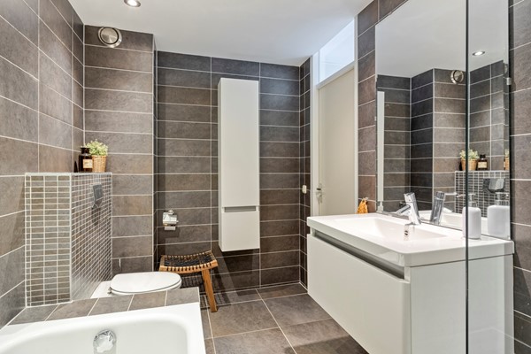 ClaraVisserplaats152331BNLeidenNL-49.jpg