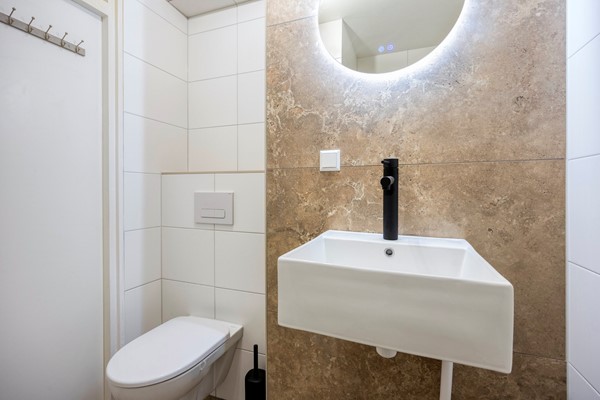 Bachstraat1562324GPLeidenNL-32.jpg