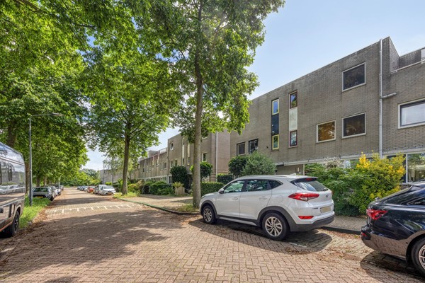 HarriëtFreezersingel362331SCLeiden-01.jpg