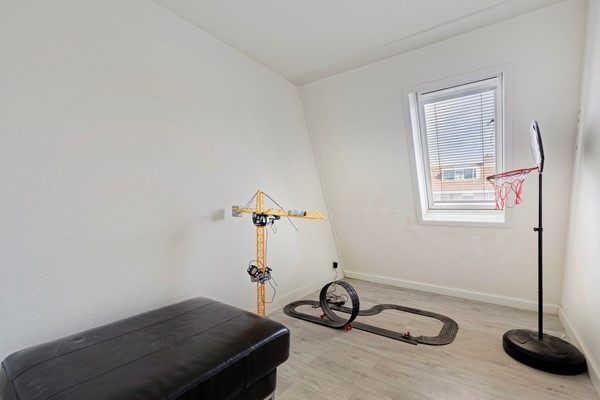 VeraBondamstraat202331KLLeiden-24.jpg