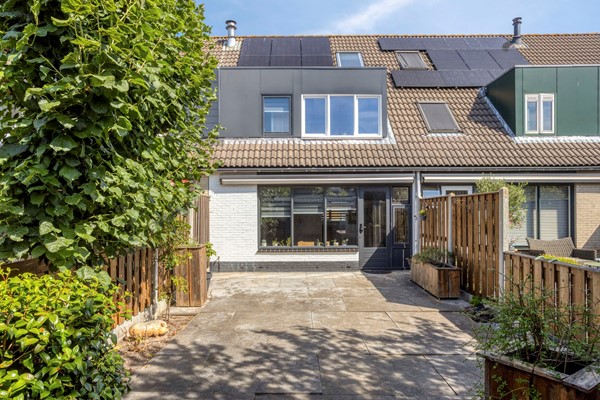 MaryZeldenrustweg322331NDLeidenNL-32.jpg
